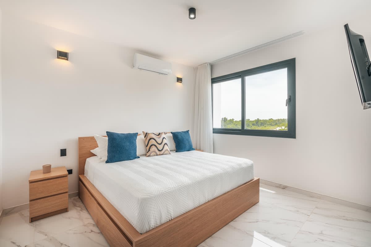 6944441ffcb6fe3e7c3fbb84