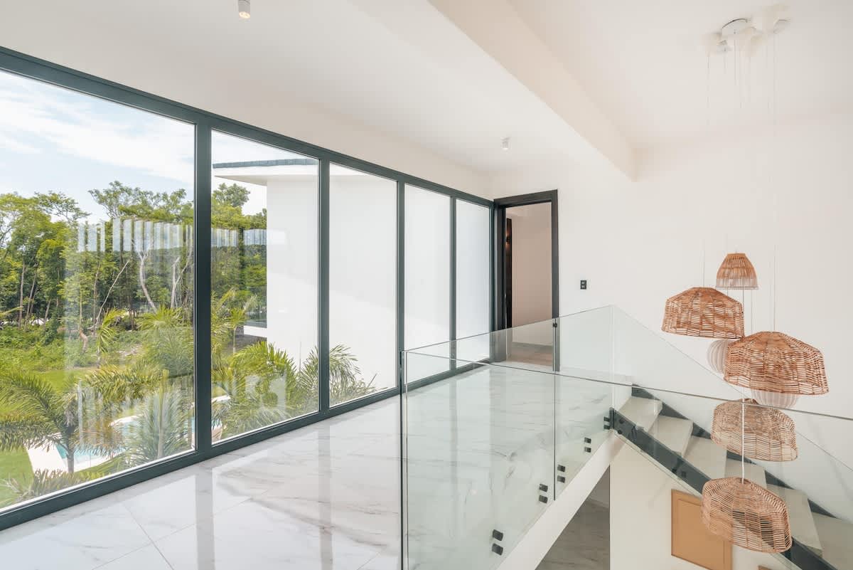 6944441ffcb6fe3e7c3fbba0