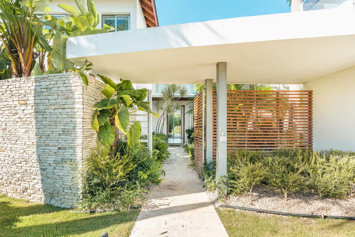 6952ba579ffb66b812f52f74