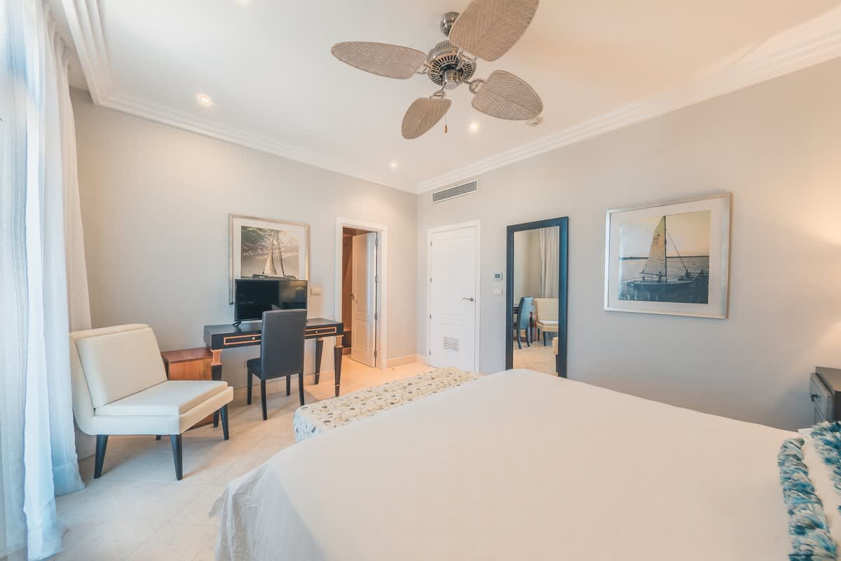 694aff4598ade2a2e859fc35