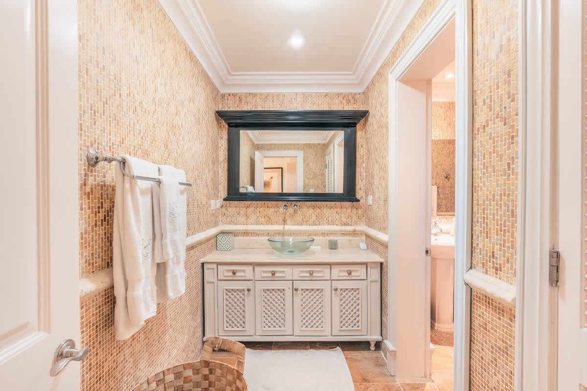 69444381914dba2e072f7751