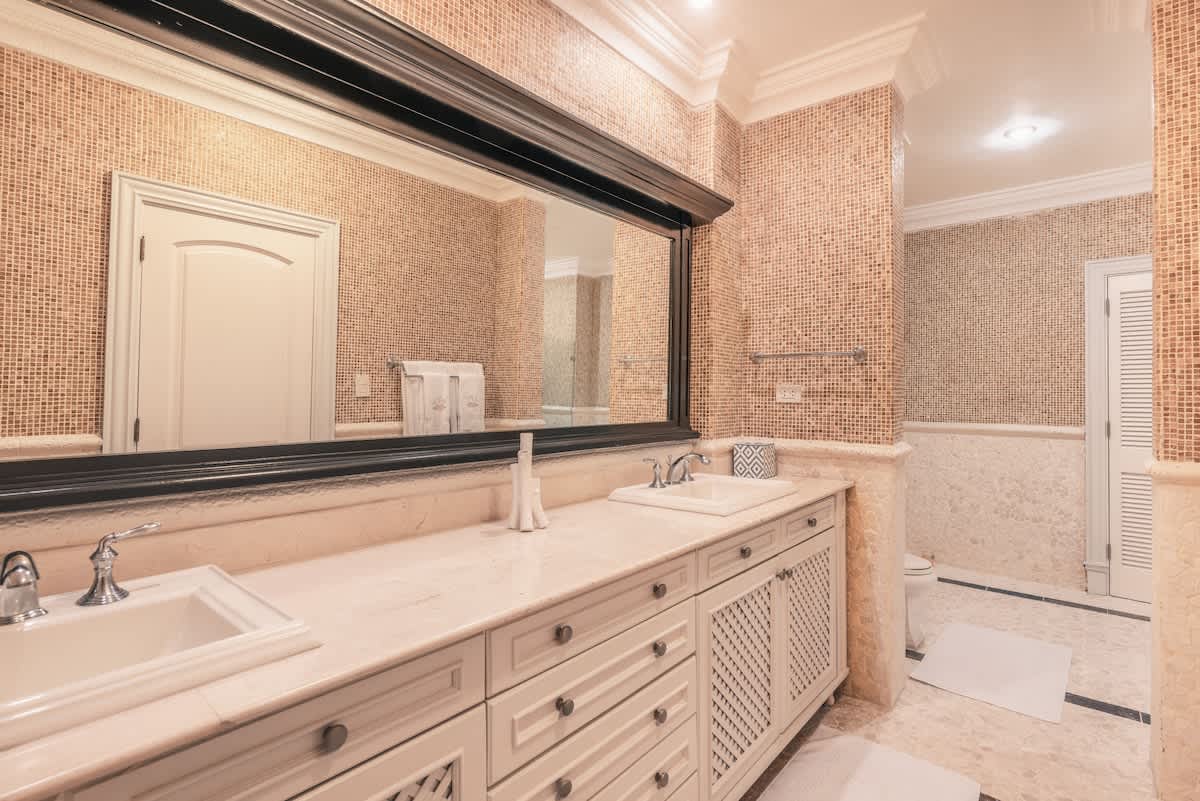 69444380914dba2e072f7745