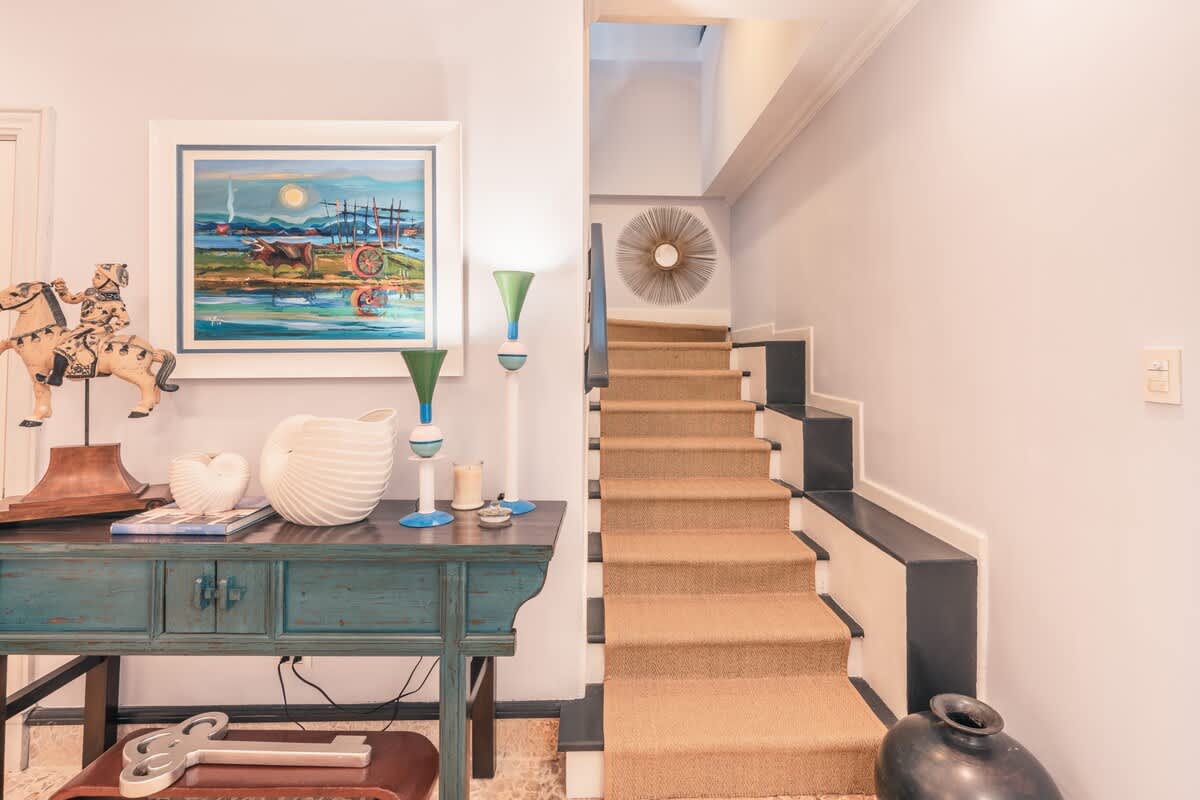 6944437d914dba2e072f76f9