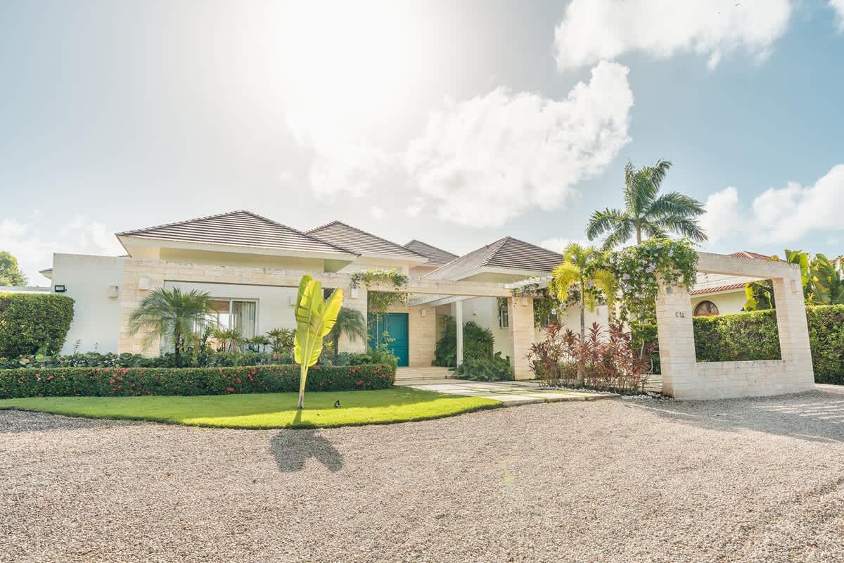 694443b6fcb6fe3e7c3fb81b