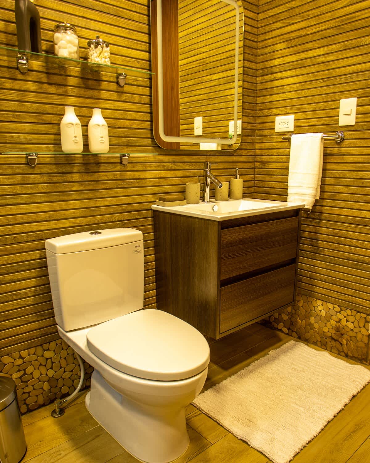 69a093eda0b4e0c7d462a95a