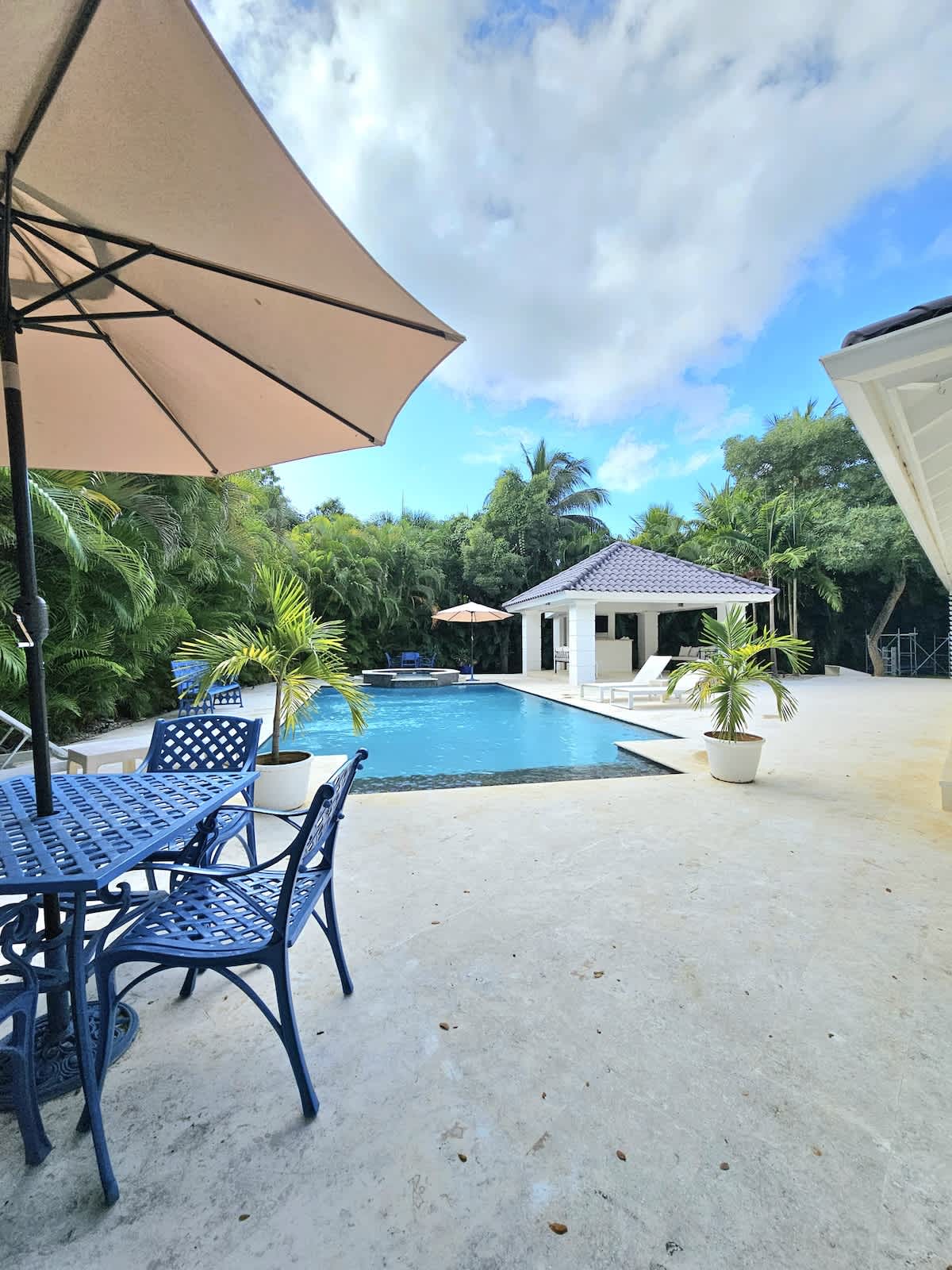 69444499914dba2e072f8256