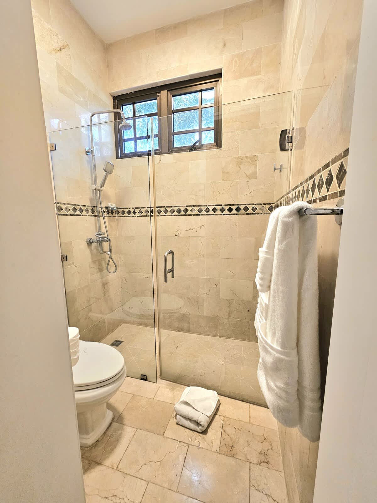 6944449c914dba2e072f82b8