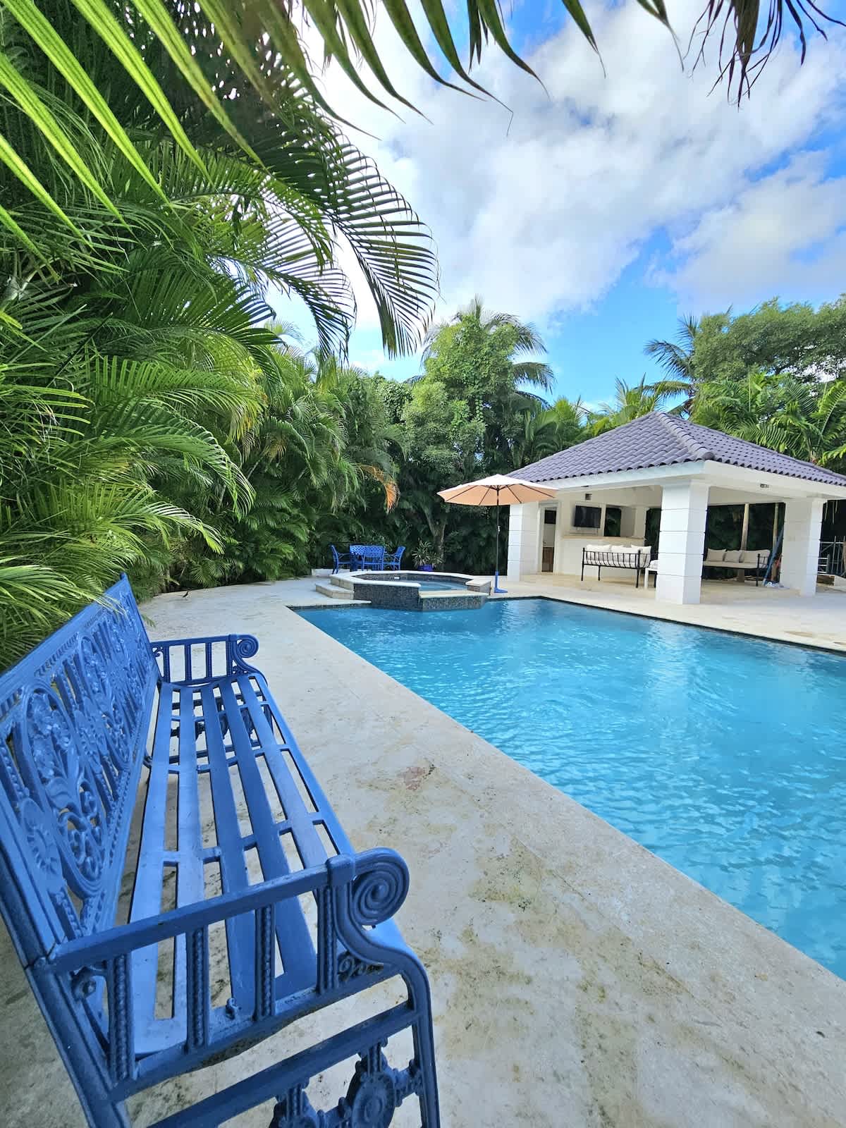 6944449a914dba2e072f8265