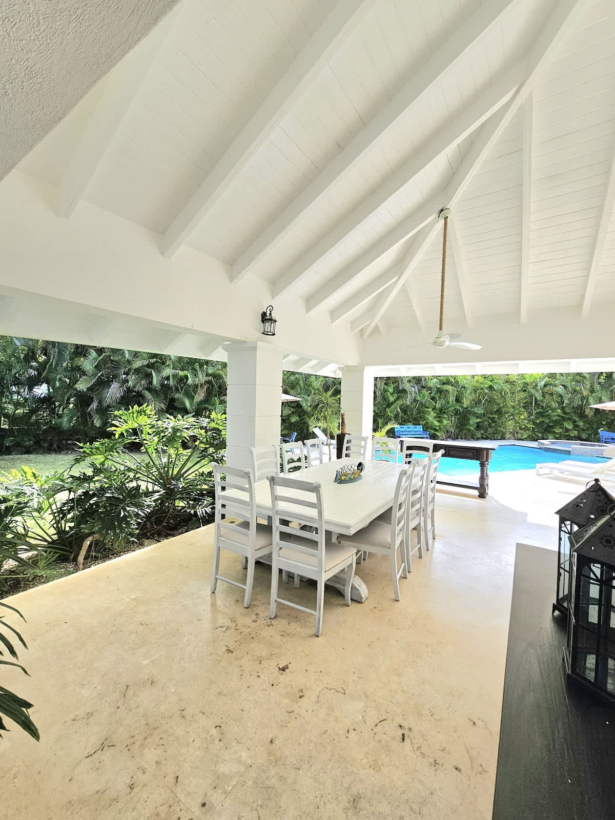 6944449d914dba2e072f82dc