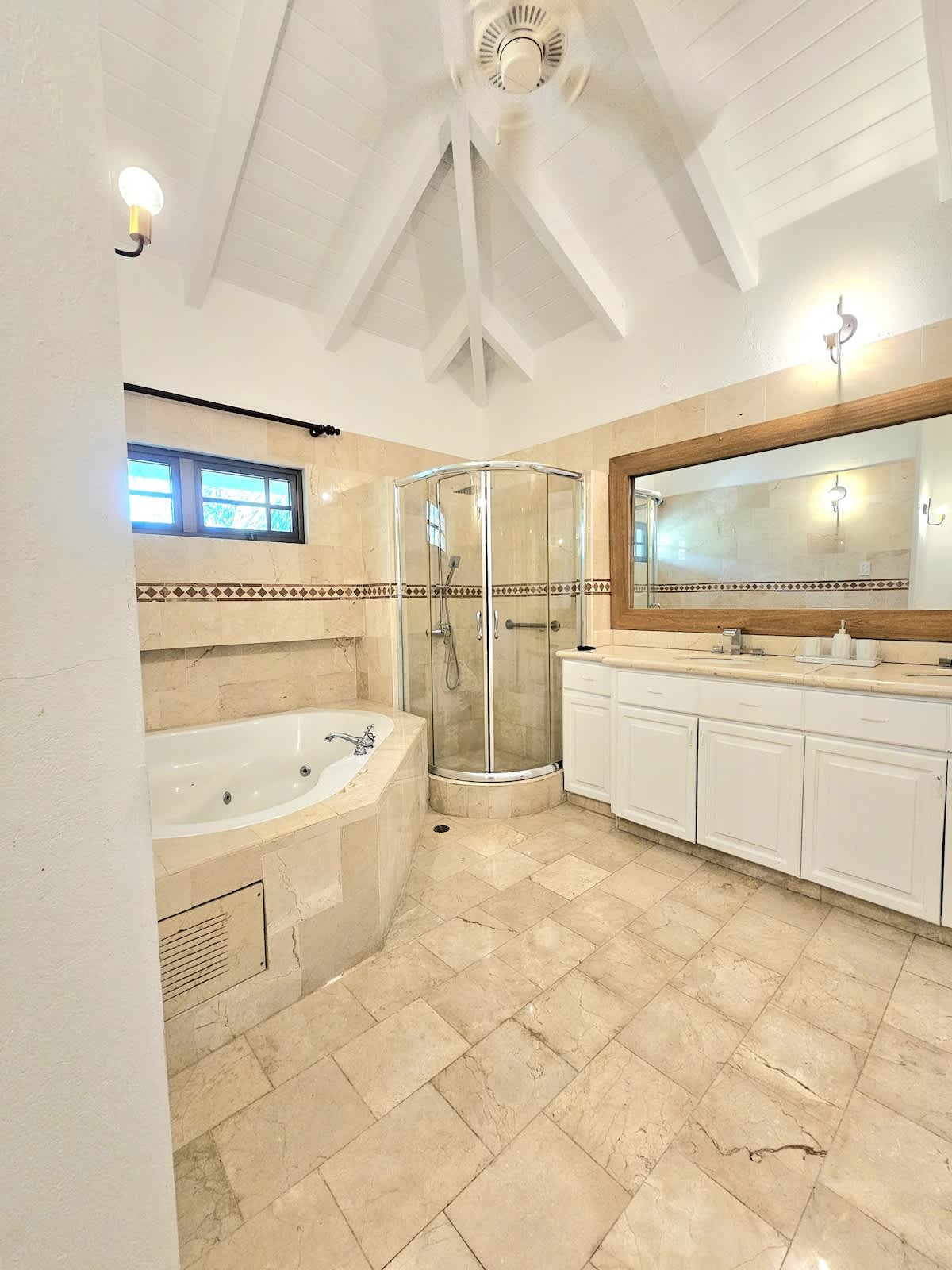 6944449a914dba2e072f828b