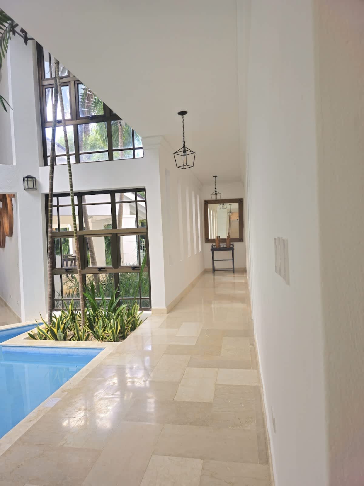 6944449d914dba2e072f82d0