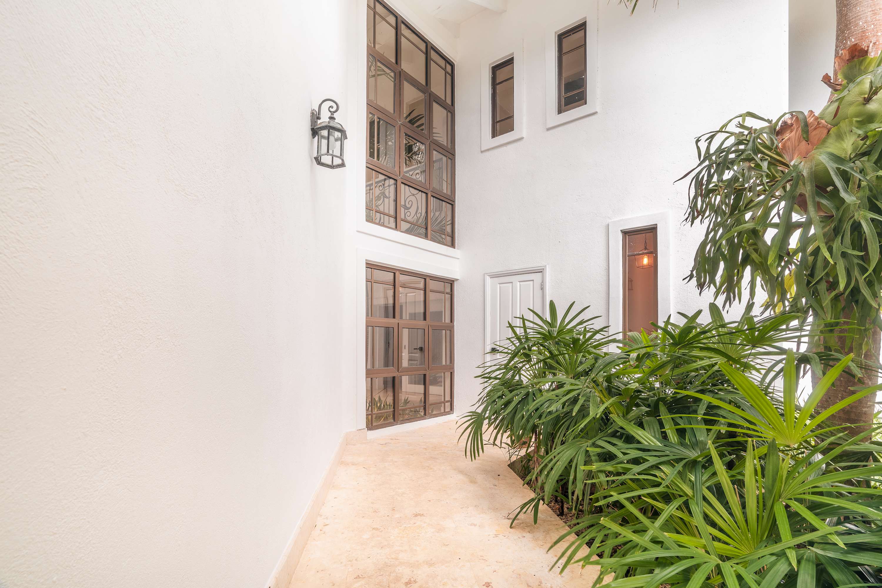 69b999b79bed48001452234a