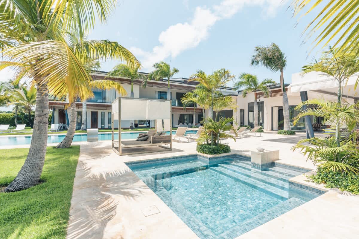 6952e1869ffb66b812f5a595