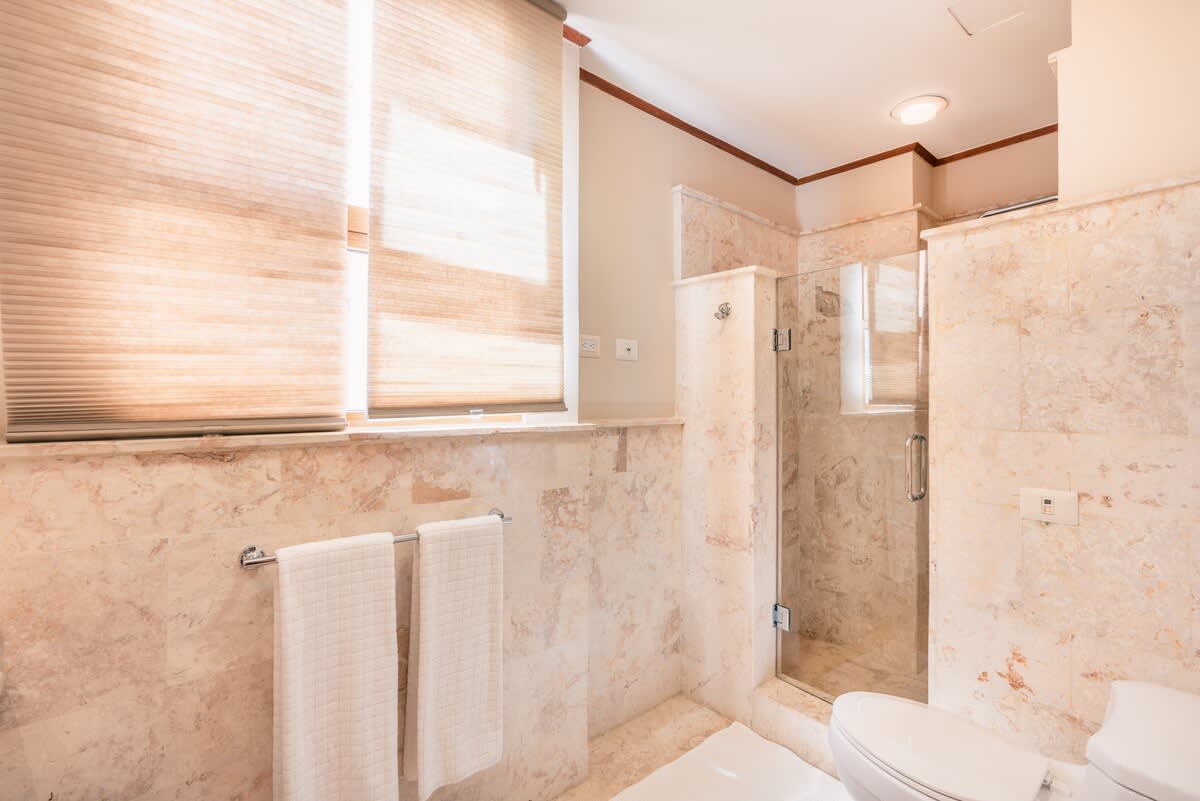 6952d00d98ade2a2e86d6a66