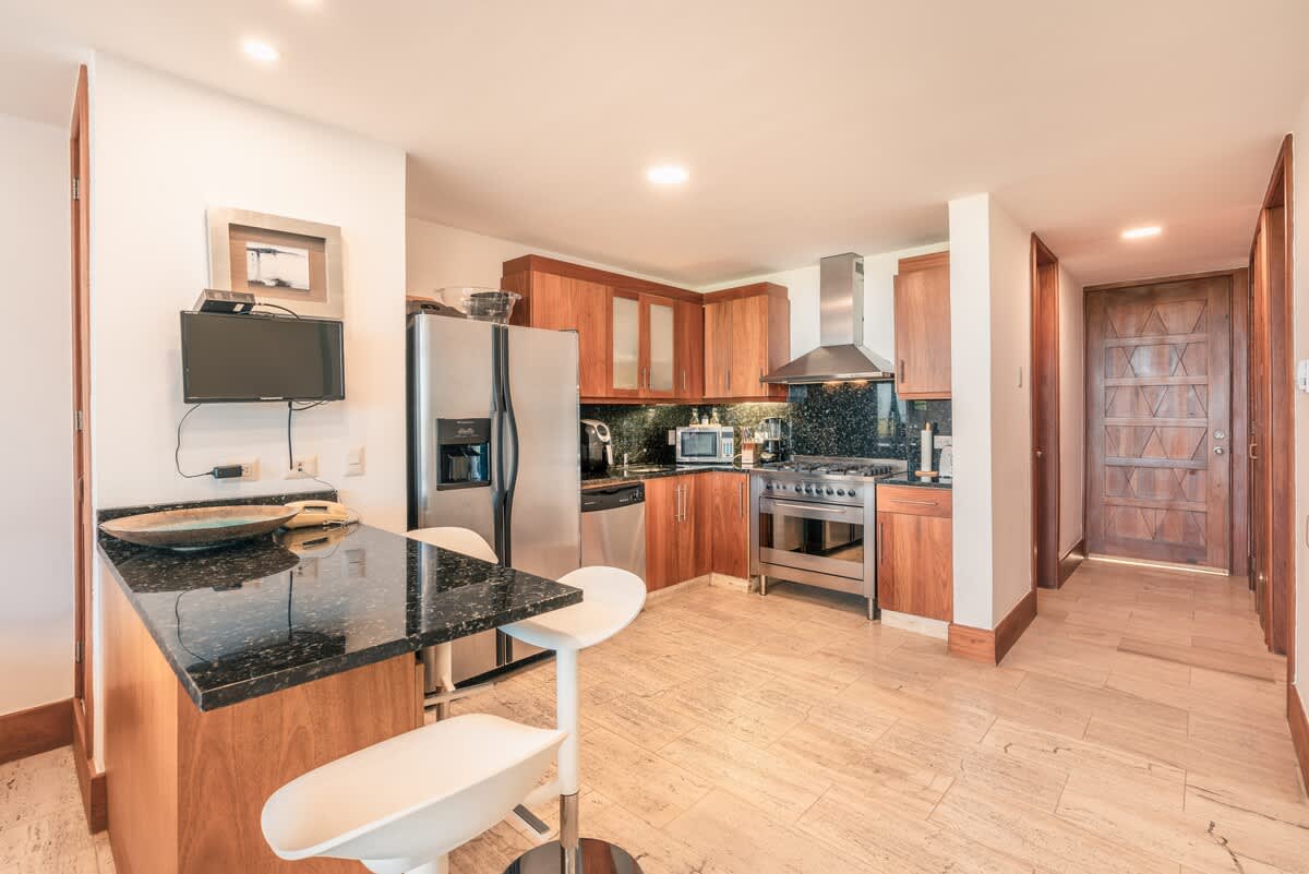 6952d00d98ade2a2e86d6a5e