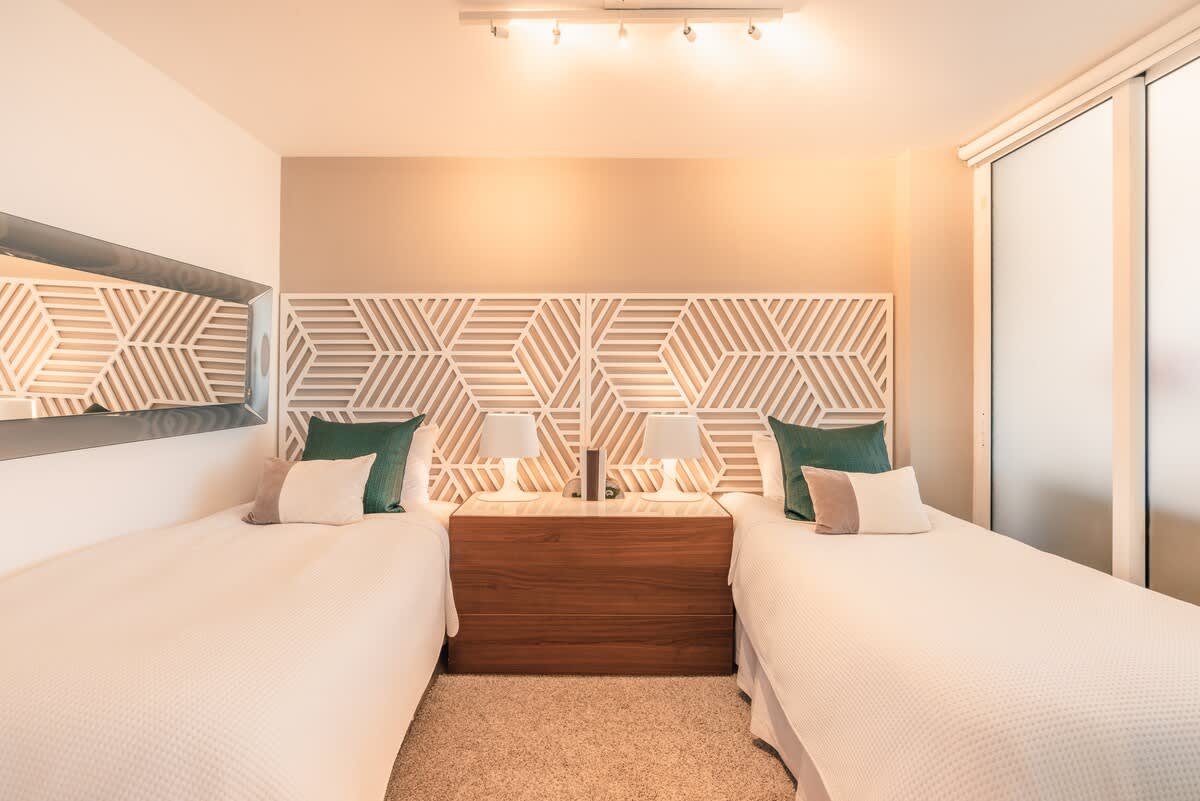 6952d01098ade2a2e86d6a7c