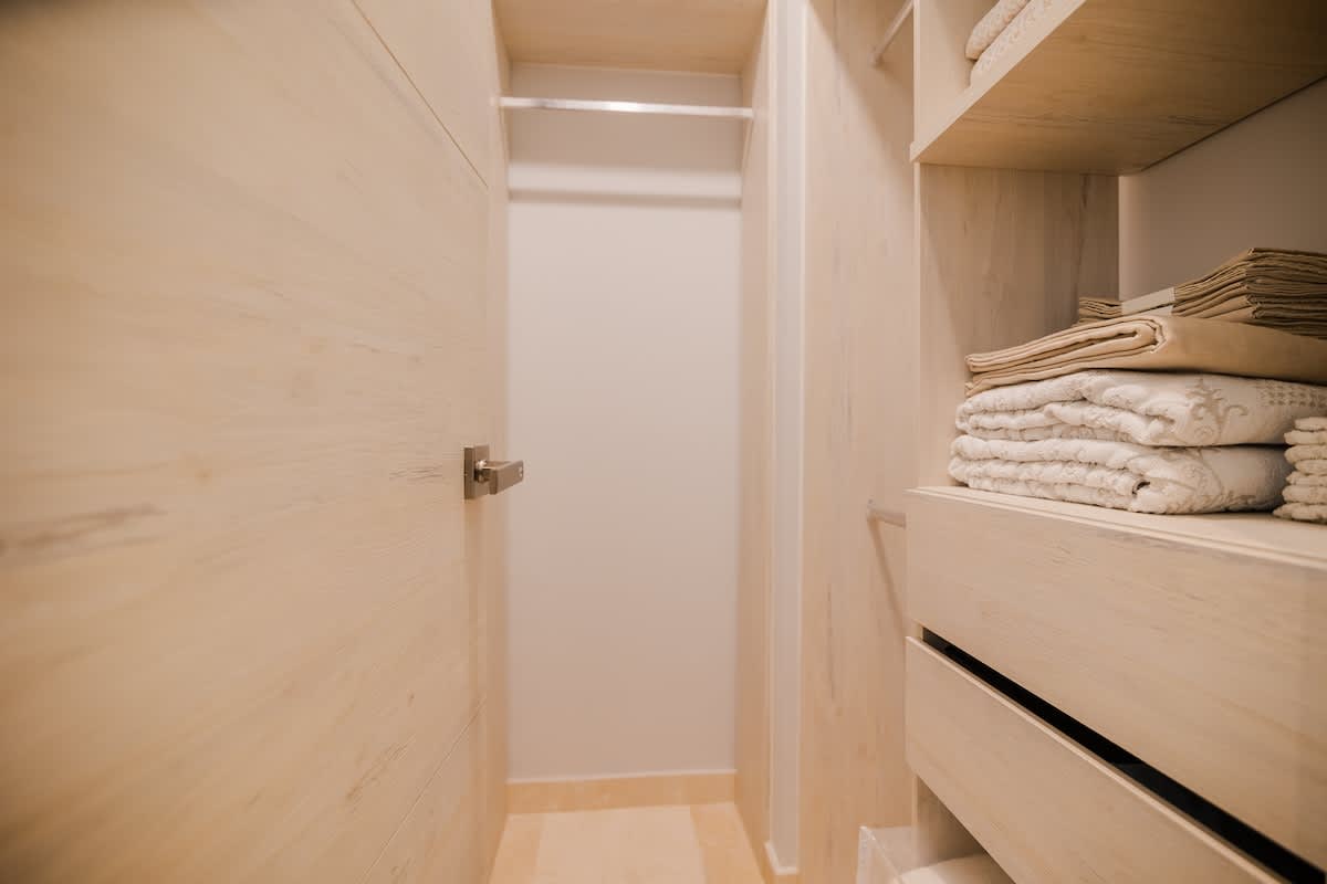 6944449d914dba2e072f82e6