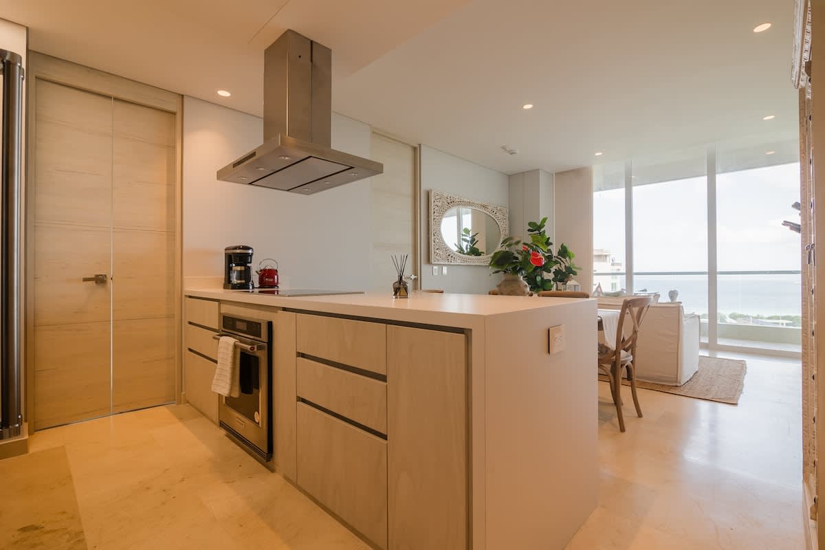 6944449a914dba2e072f827f