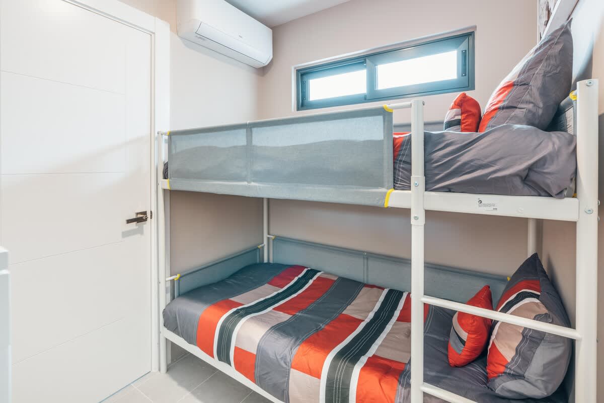 6952def998ade2a2e86d8e97