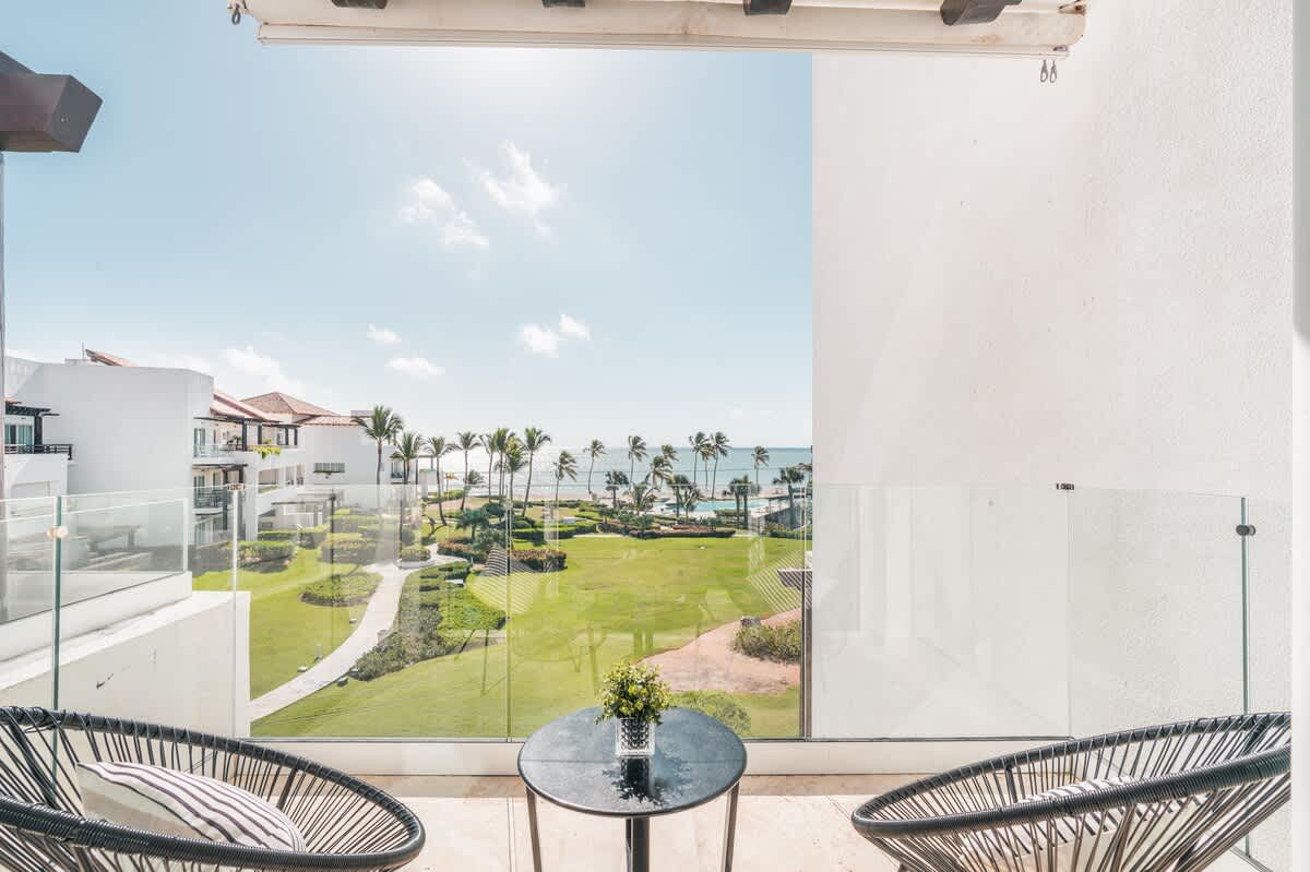 694443c6914dba2e072f78d0