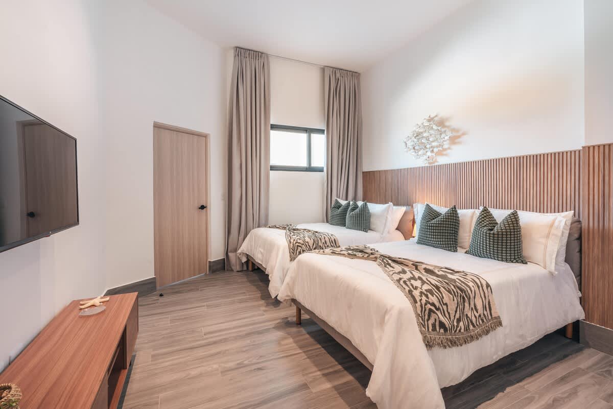 69444439fcb6fe3e7c3fbd5f