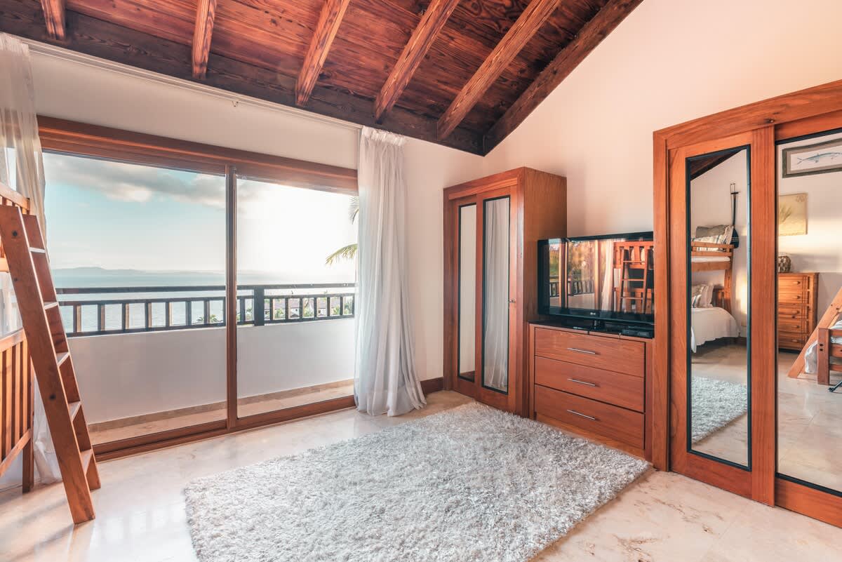 694aff8c9ffb66b812e213d8