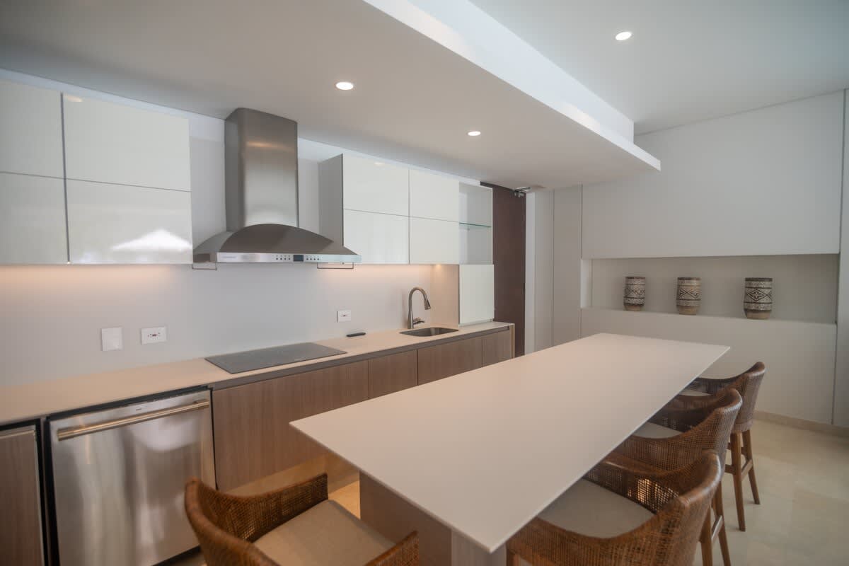 69444493914dba2e072f8198