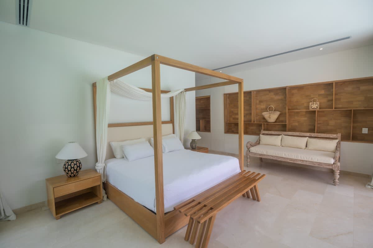 6944448f914dba2e072f813e