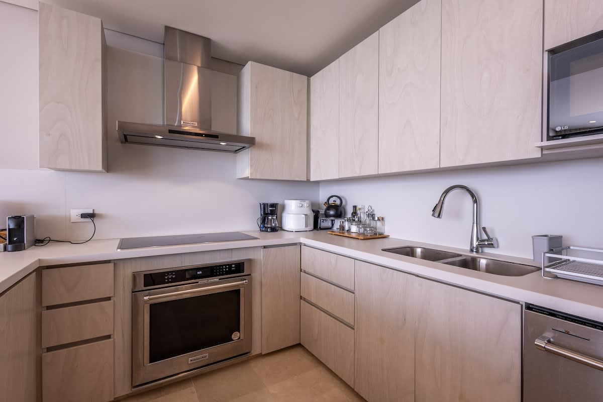 694aff1f9ffb66b812e20d12