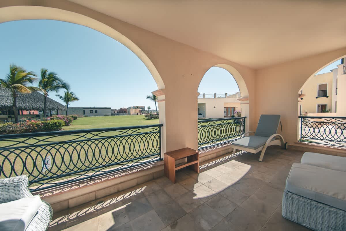 6944432ffcb6fe3e7c3fb4e2