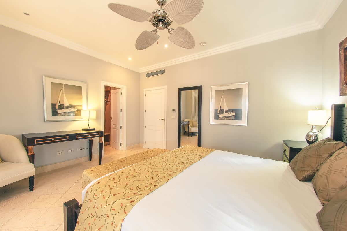 6944432ffcb6fe3e7c3fb4d2