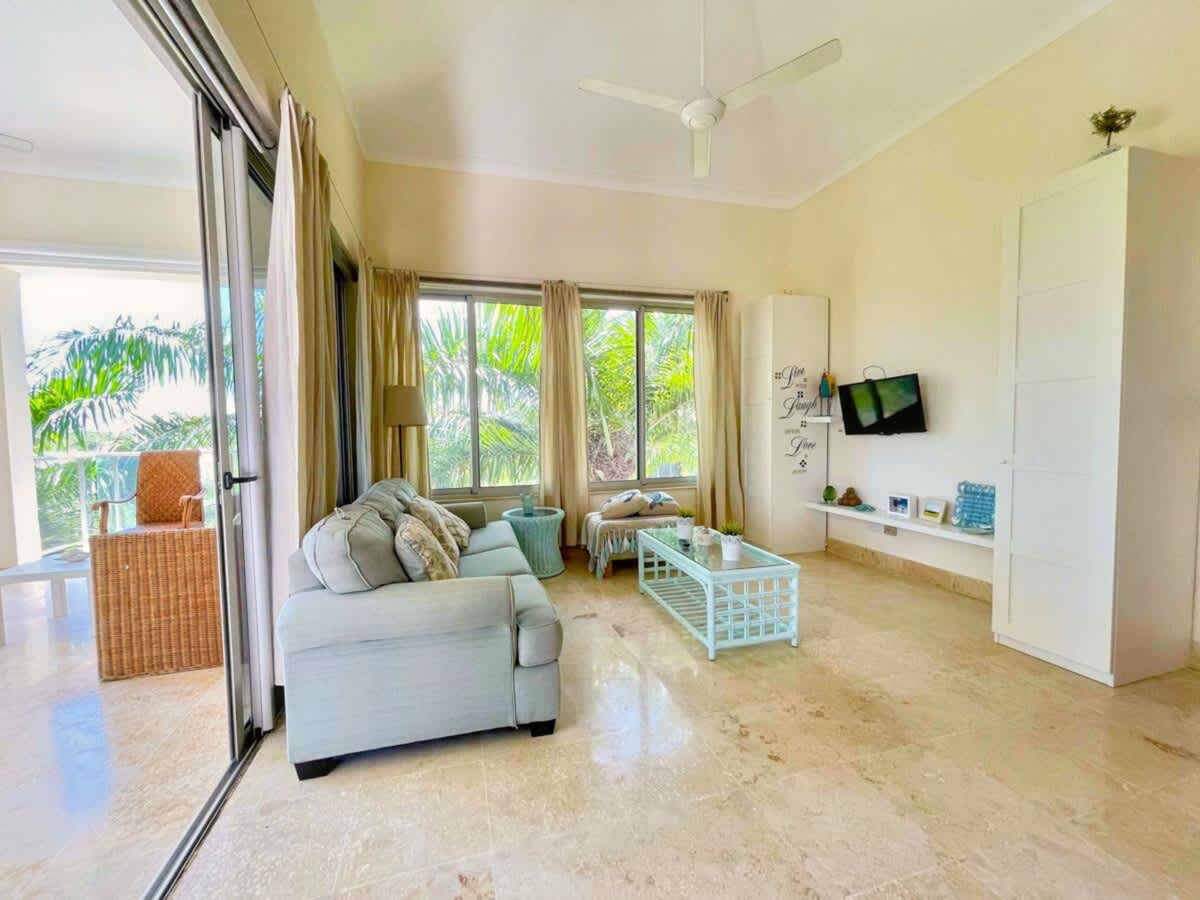 6944444d914dba2e072f7e2f