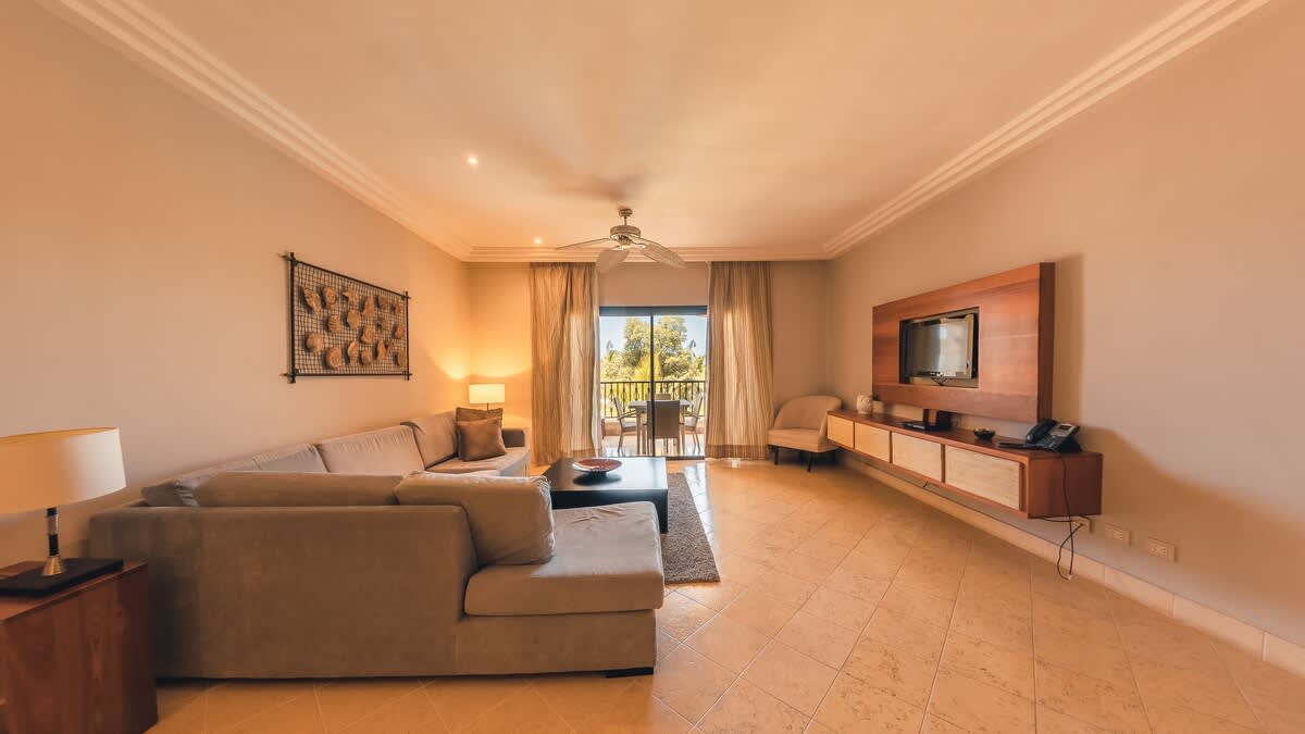 694aff4d98ade2a2e859fcb3