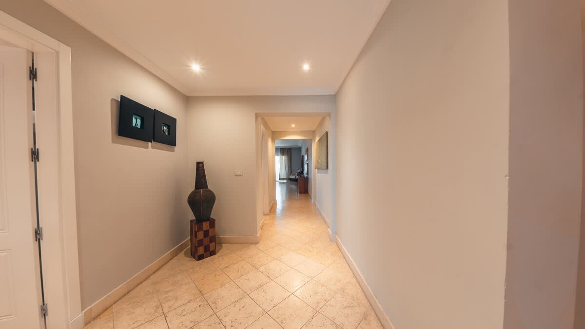 694aff4d98ade2a2e859fcb1