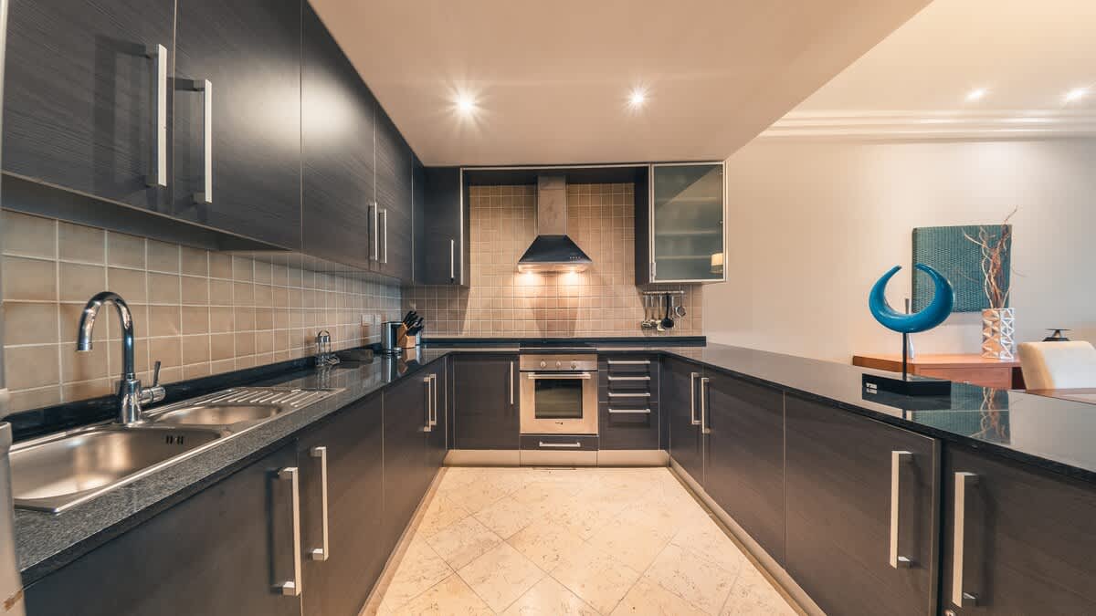 694aff4d98ade2a2e859fcd3