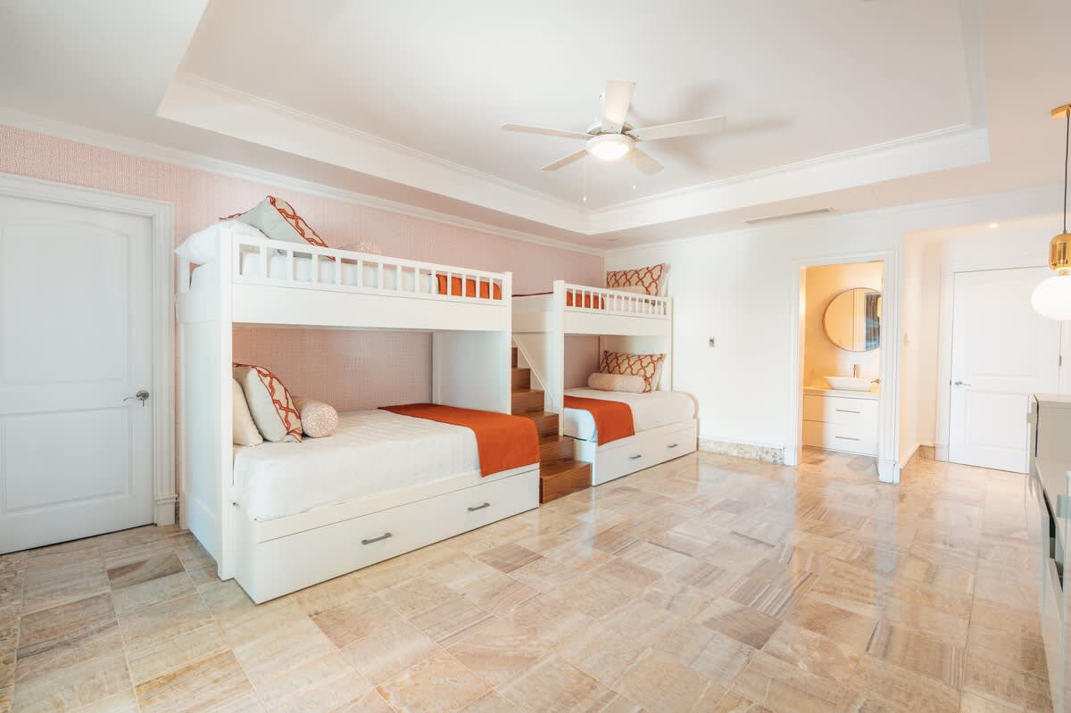 694443ce914dba2e072f7938