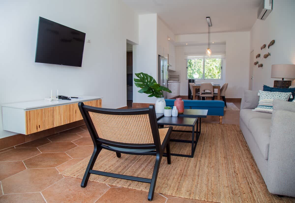 694443c2fcb6fe3e7c3fb8ae