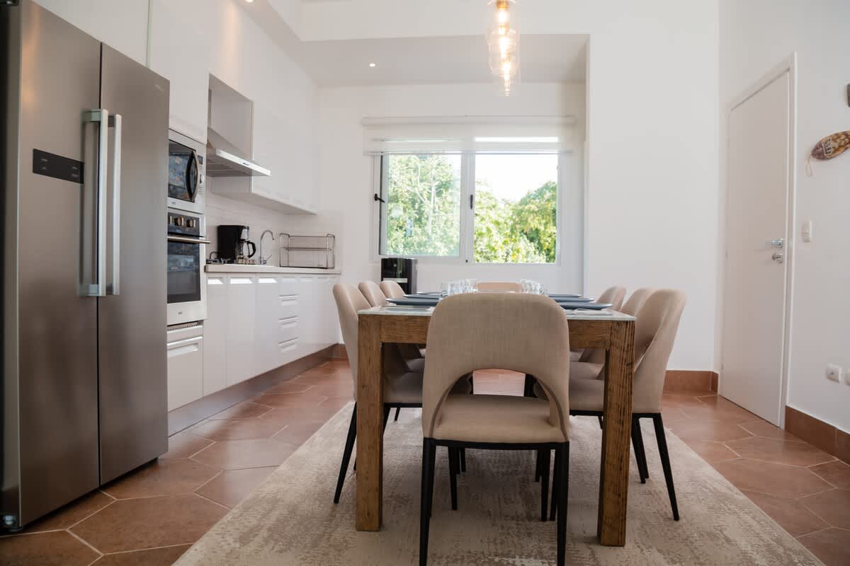 694443bdfcb6fe3e7c3fb873