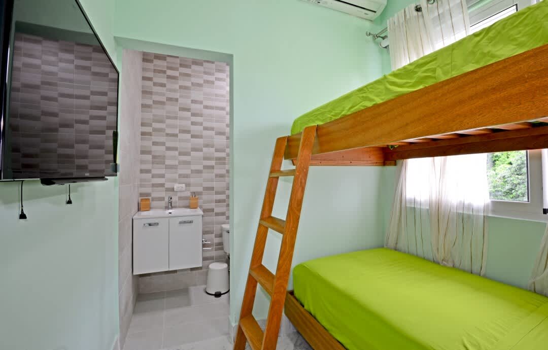 694aff389ffb66b812e20f57