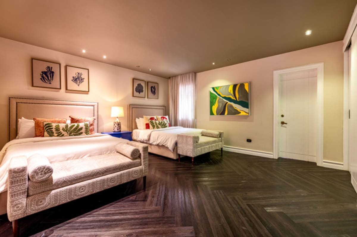 6944448c914dba2e072f80cb