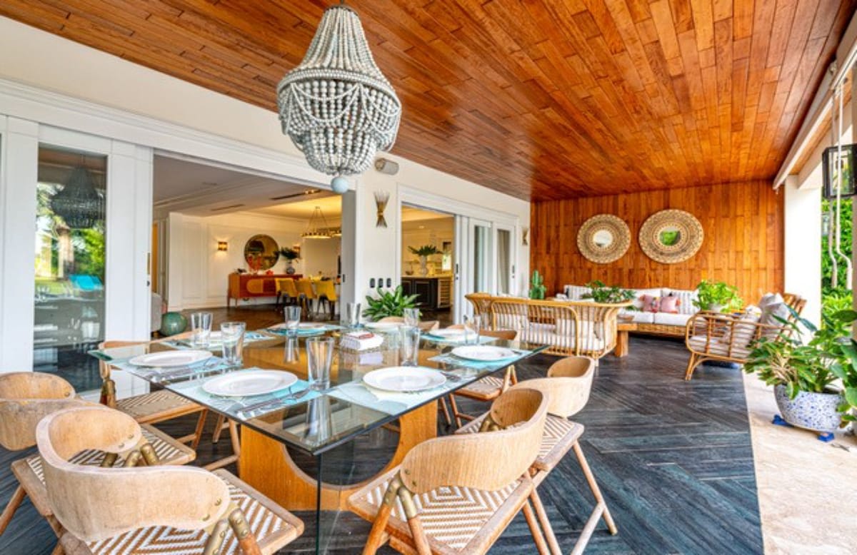 6944448c914dba2e072f80bd