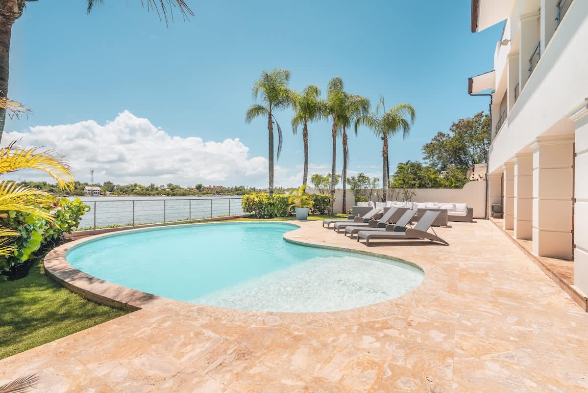 6952ba1298ade2a2e86d2608