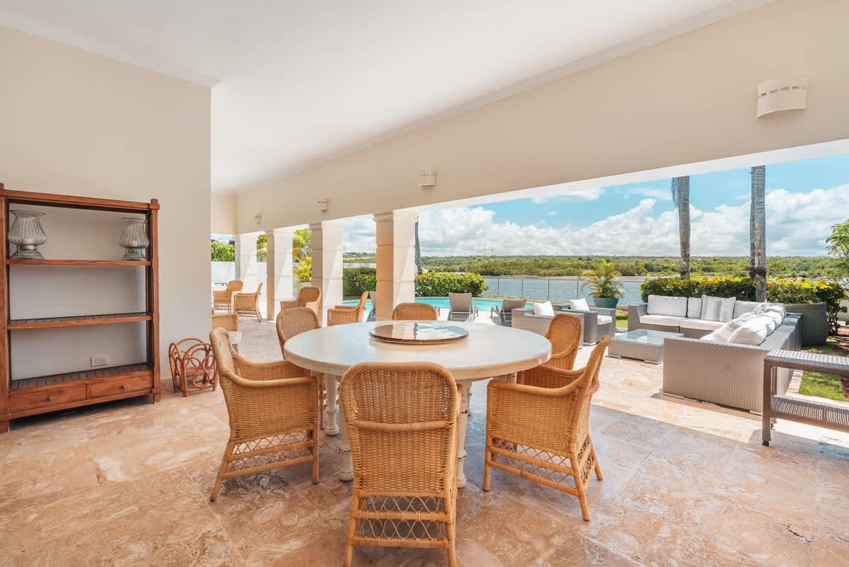 6952ba0f98ade2a2e86d25d5