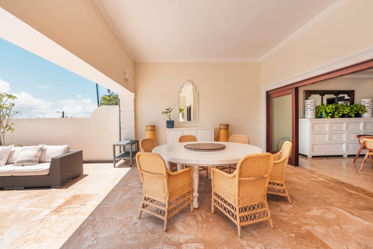 6952ba0e98ade2a2e86d25c0