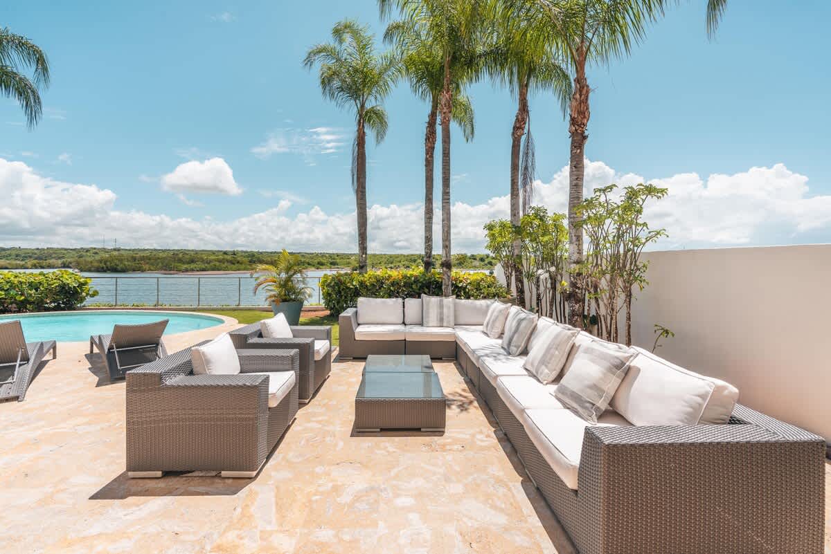 6952ba1098ade2a2e86d25f0