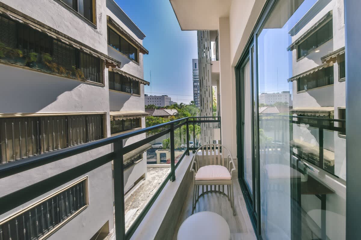 69444325fcb6fe3e7c3fb46b