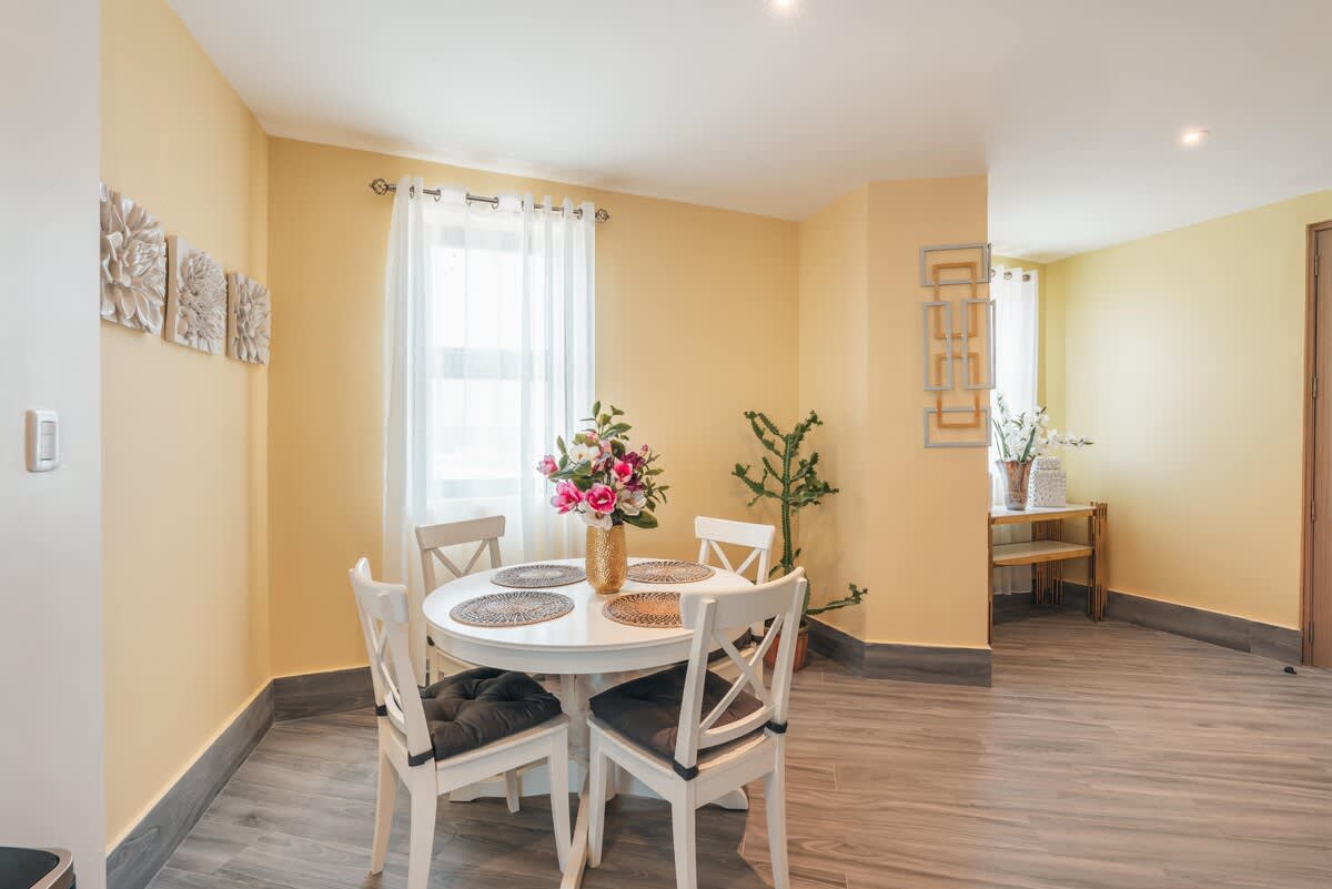 6944443ffcb6fe3e7c3fbde6