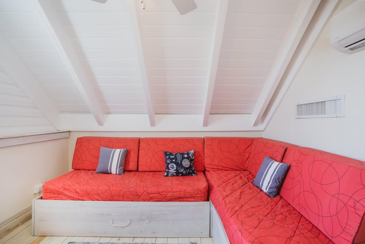 694aff6e98ade2a2e859fe7e