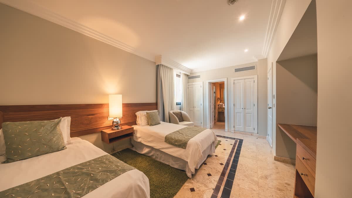 694aff5498ade2a2e859fd02