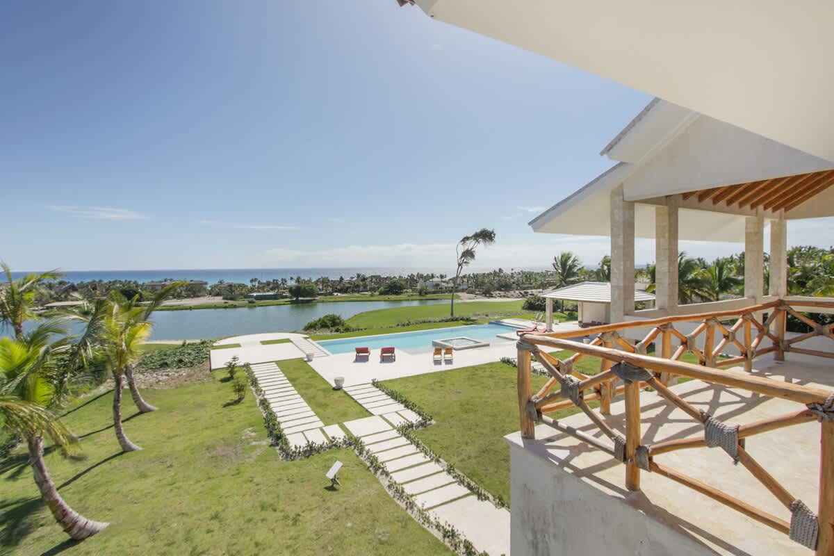 6944446d914dba2e072f7f76